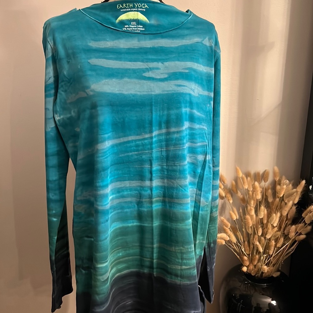 Beautiful Earth Yoga sustainable organic cotton shirt
